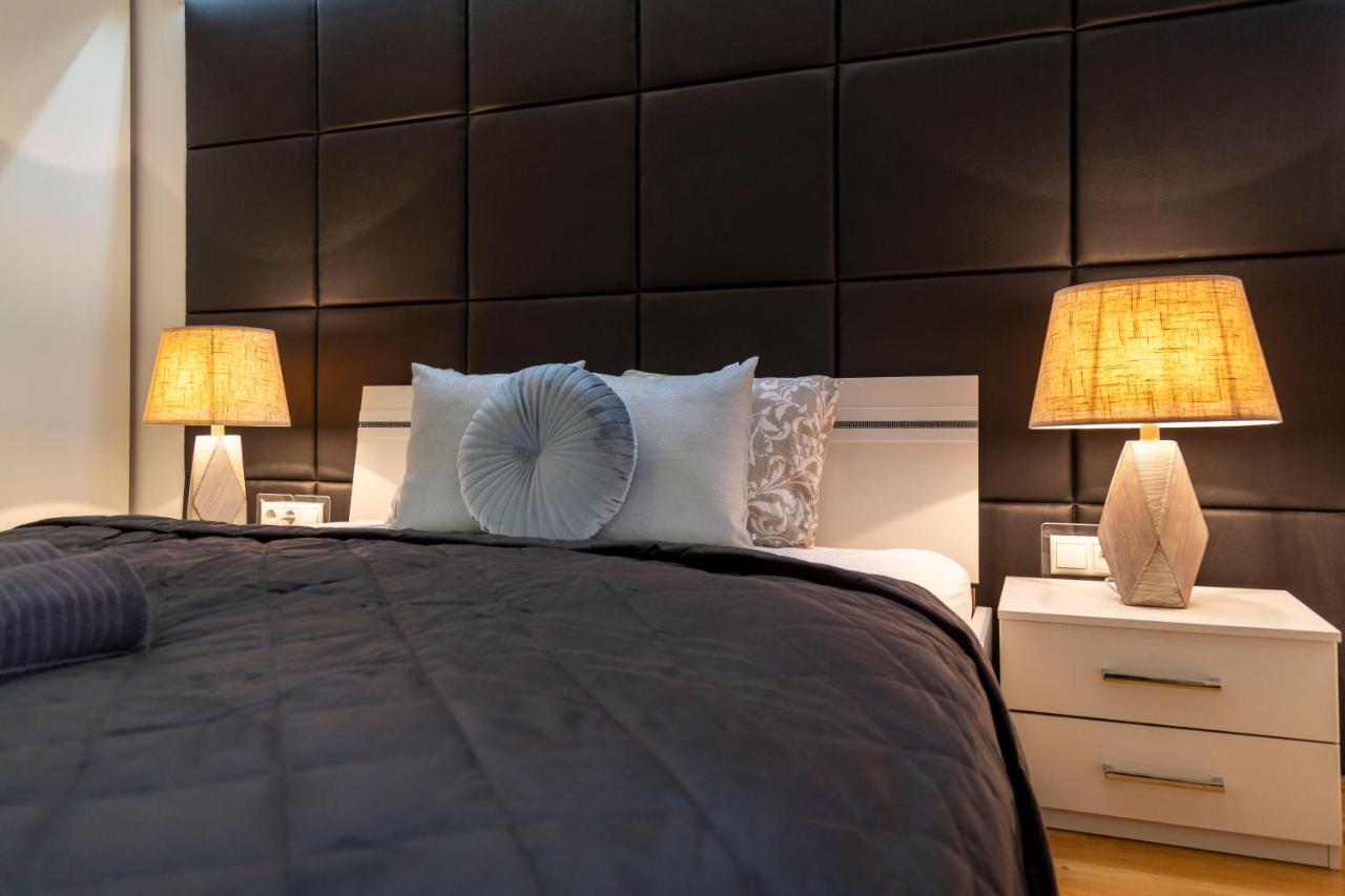 Luxurious & Spacious Downtown Residence In Liszt Ferenc Square Budapest Exterior foto